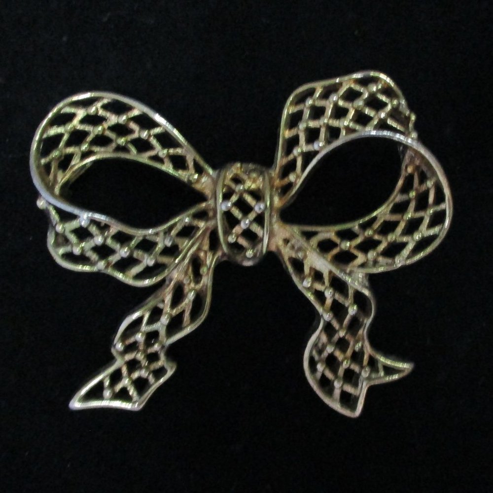 brooch